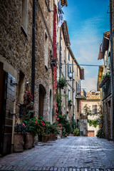 Fototapeta premium Beautiful street of the ancient town of Pienza in Tuscany. Italy 