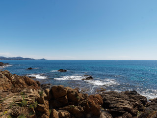 Les calanques de Saint-Aygulf, Station baln&eacute;aire en Provence dans le Var. Littoral m&eacute;diterrann&eacute;en.