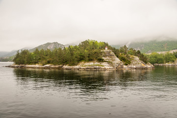 Obraz premium island in a fjord in norway