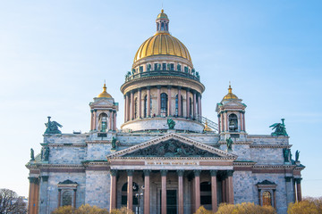 Fototapeta na wymiar Isaaks Kathedrale in Sankt Petersburg, Russland