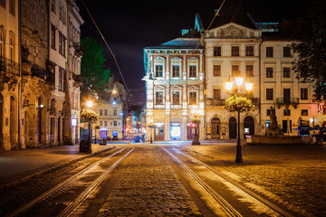Fototapeta na wymiar Lviv Market square at night