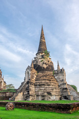 Fototapeta premium Wat Phra Si Sanphet is a at Historical Park at Ayutthaya., Thailand.