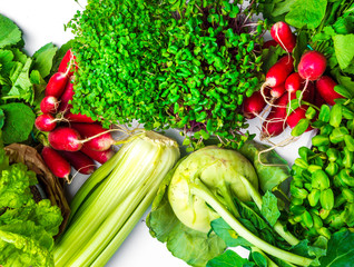 Composition with assorted raw organic vegetables