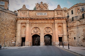 Fototapeta na wymiar Victoria Gate, Valletta, Malta
