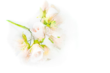 白い背景と造花のブーケの写真