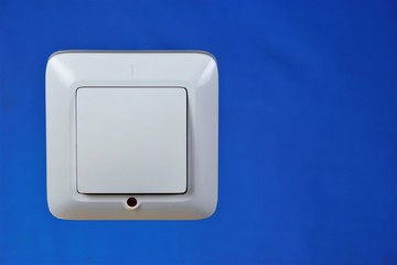 The switch of electric energy of lighting, is established on a wall. Light switch — a device for ignition and shutdown of electric lighting, by closing and opening the electrical circuit of the equipm