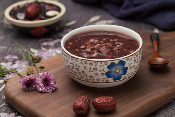 Delicious black rice porridge