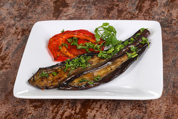 Grilled eggplant with bell pepper