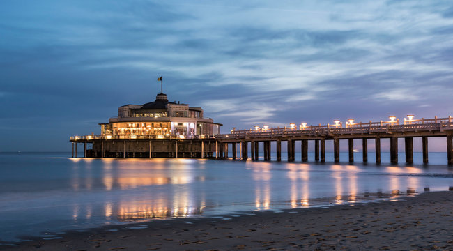 Fototapeta The Pier, jetty of Blankenberge, Belgium at sunrise
