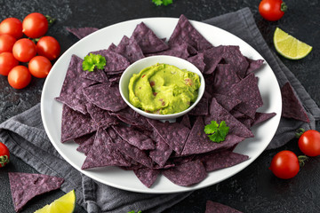 Blue corn Organic tortilla chips with Guacamole
