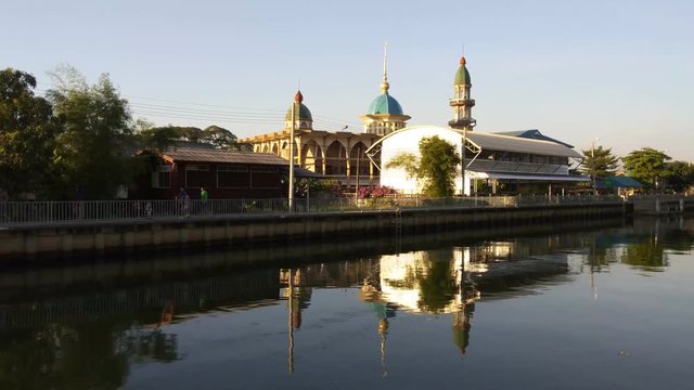 Darul Muttakin Mosque in Bangkok , Thailand