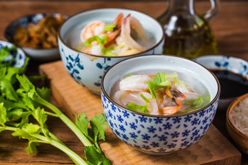 Nutritious and delicious seafood porridge，Rice shrimp scallop porridge