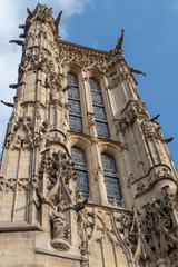 Fototapeta na wymiar Parisian gothic architecture