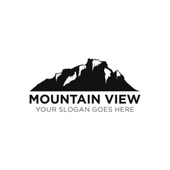 Fototapeta na wymiar Vintage logo mountain for adventure and outdoor