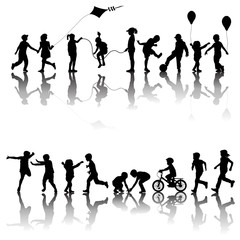 Obraz premium Two sets of children silhouettes playing