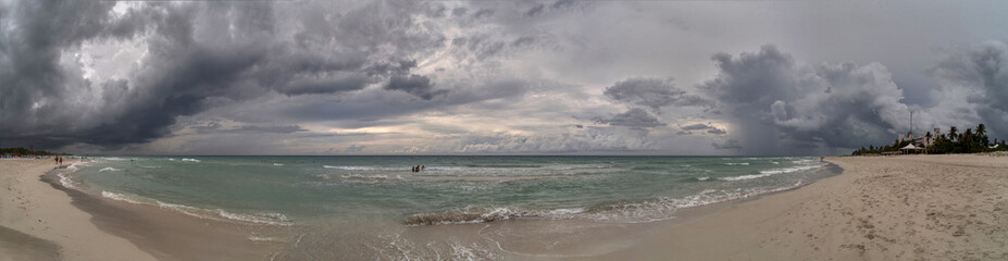 Fototapeta na wymiar Beautiful tropical beach before the hurricane