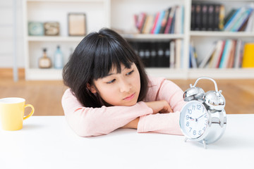 女の子　時計