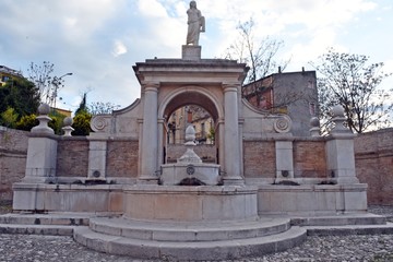 Genzano di Lucania  (Potenza) - Fontana Cavallina