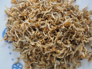 한국의 음식 멸치볶음, 젓가락