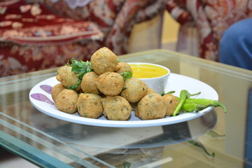 Methi na Gota Recipe, Popular Indian street food, Gujarati snack