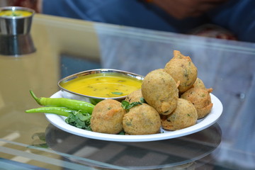 Methi na Gota Recipe, Popular Indian street food, Gujarati snack