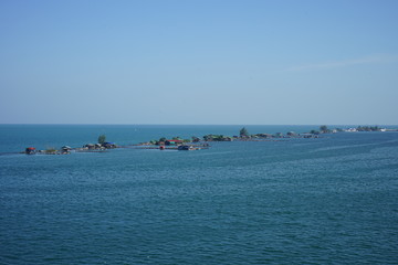 Obraz premium House in the sea