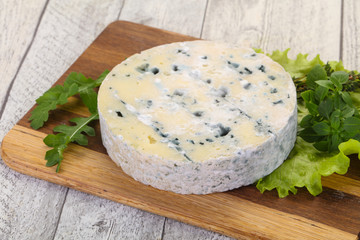 Round blue cheese