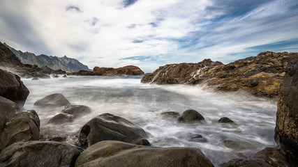 Soft waves of the Atlantic ocean
