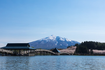 (青森県ｰ風景)鶴の舞橋と岩木山３