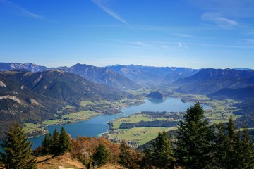 Fototapeta na wymiar Lake in the alps, Wolfgangsee, Salzkammergut, Austria