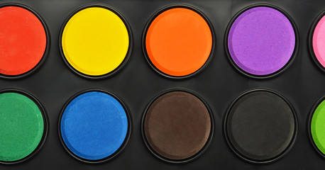 Close-up watercolor paints set in box