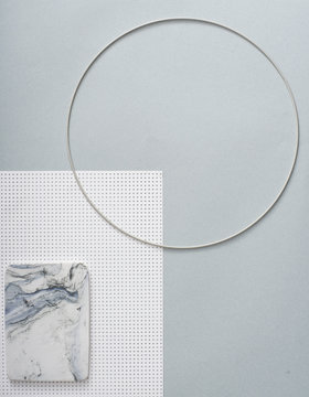 Nordic table with marble plate and string