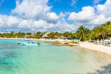 Fototapeta na wymiar Akumal - paradise bay with beautiful white beach, close to Cancun, Yucatan, Mexico