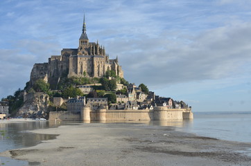Fototapeta na wymiar Mont ST Michel