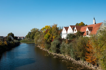Fototapeta na wymiar houses along river Donau in Donauwörth, Germany