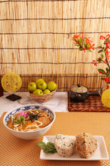 日本料理　うどんとおにぎり