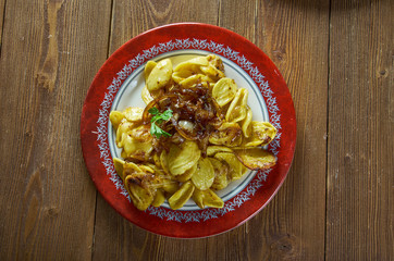 Austrian cuisine Kasespatzle