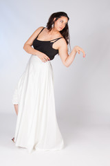 Naklejka premium Modelo joven de tallas grandes