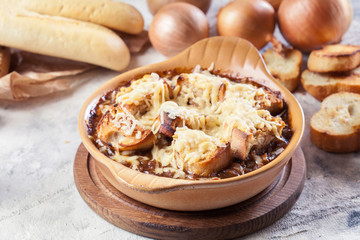 Delicious onion soup with croutons and cheese