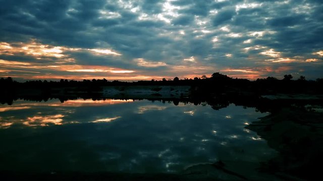  71/5000 TIME LAPSE CLOUD reflection, belitung, indonesia, 05 Mar 2019, kaolin