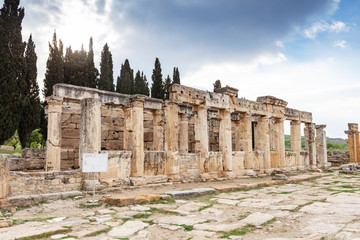 Fototapeta na wymiar Hierapolis ancient city Pamukkale Turkey
