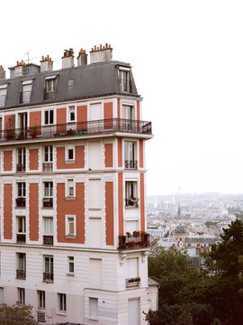 ed house on street