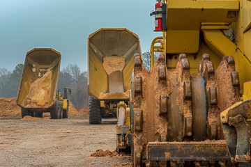 Large earth moving equopment 