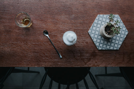 Dark coffee with cream and whiskey