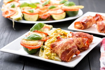 chicken breast fillet baked in bacon