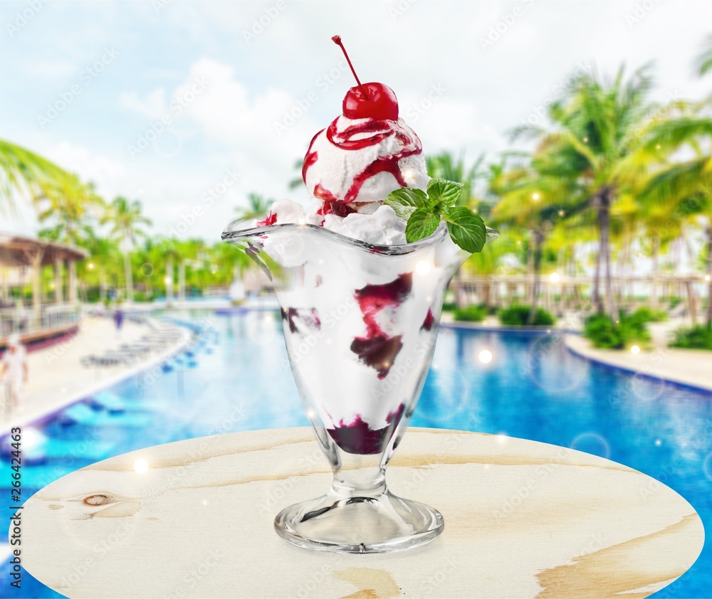 Canvas Prints Berry ice cream in glass bowl