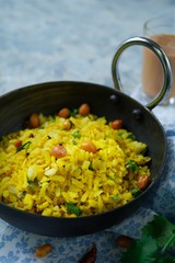 Tamarind Poha / Puli Aval- South Indian breakfast with flattened rice flakes