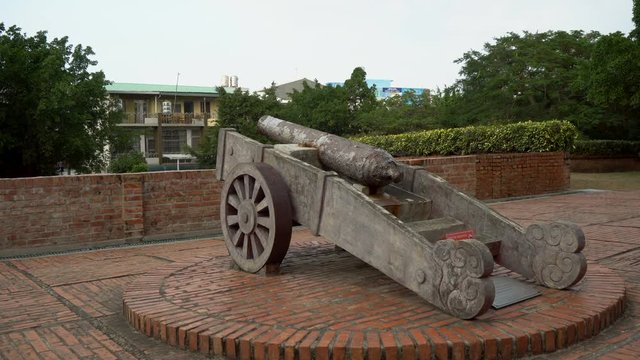 Old Dutch Cannon From 1600s