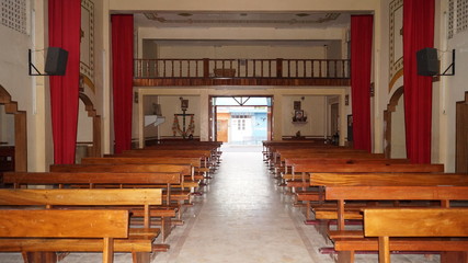 Bancas de Iglesia Católica en Tuxpan, Jalisco (México)