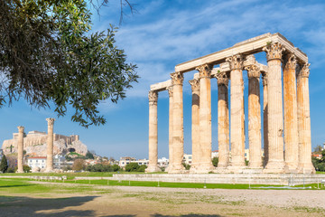 Fototapeta na wymiar Temple of the Olympian Zeus and the Acropolis in Athens, Greece.